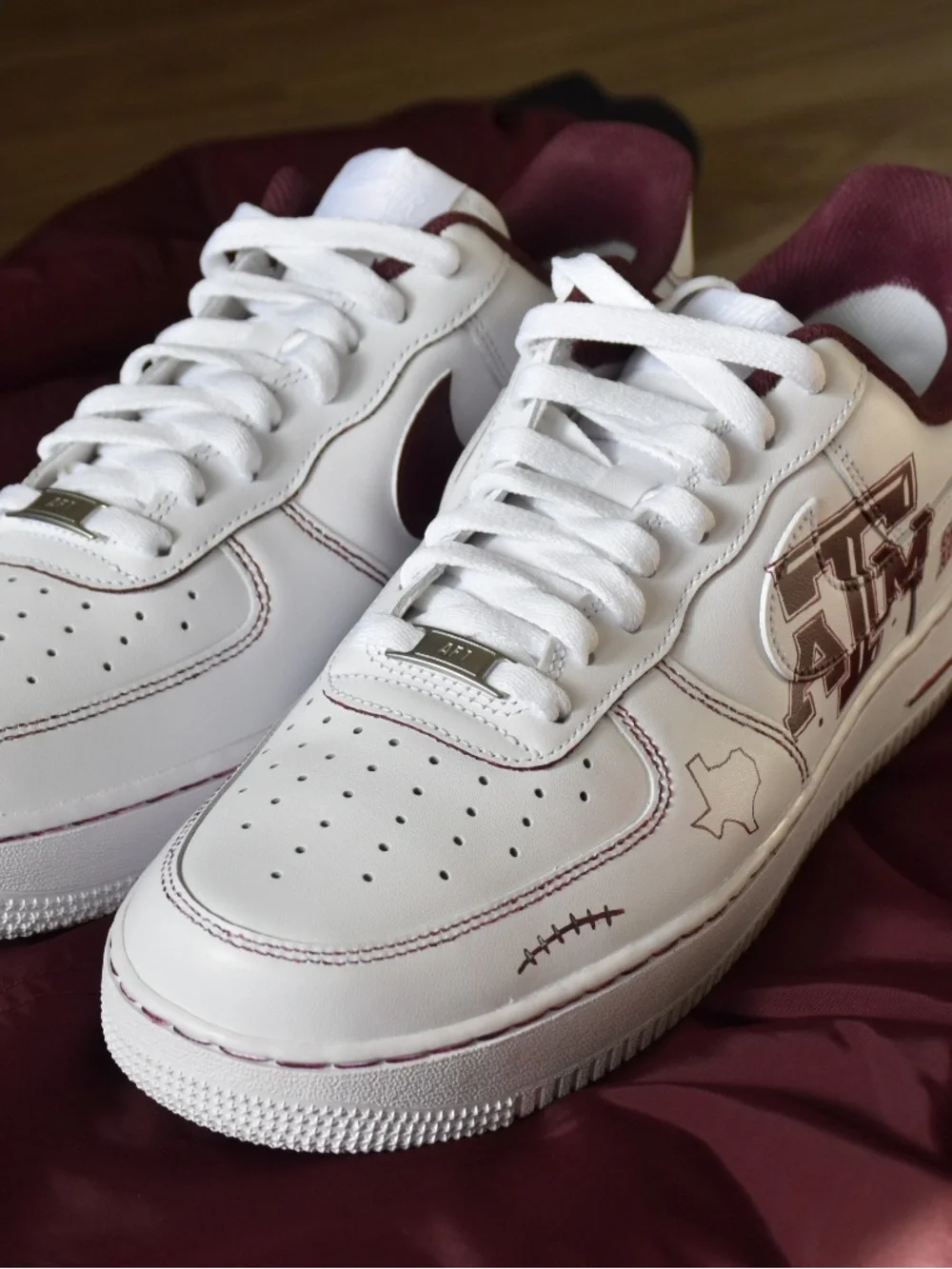 Nike White & Maroon Texas A&M Themed Men's Sneakers